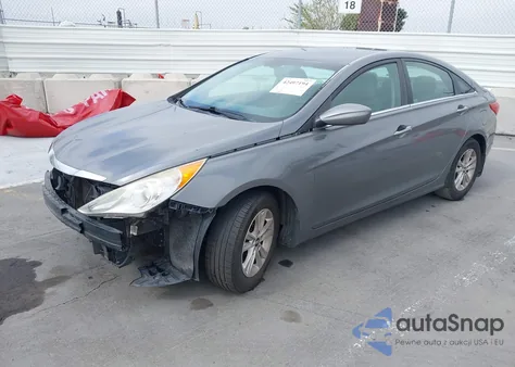 2013 Hyundai Sonata Gls z USA, uszkodzony, nr VIN 5NPEB4AC1DH624124
